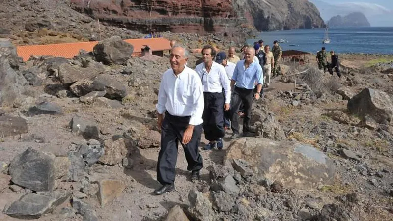 O projecto de turismo científico e de natureza foi apresentado ao Presidente da República no final de Agosto de 2016.  Foto PGR