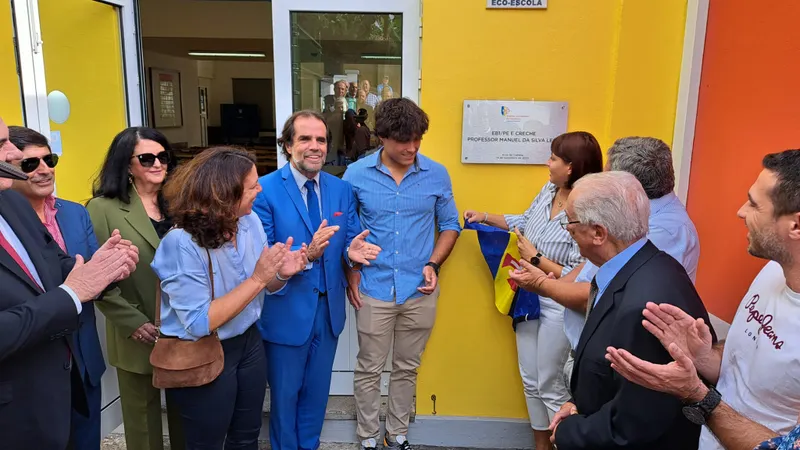Escola mudou de nome em homenagem ao antigo professor e presidente da Câmara Municipal da Calheta.