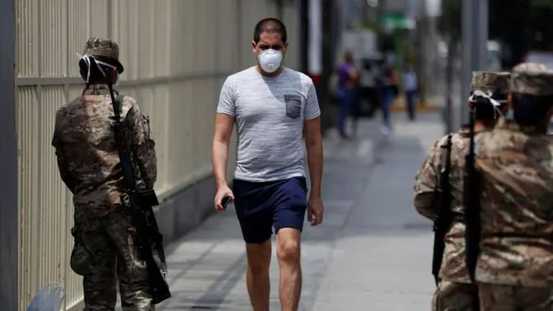 Foto EPA/PAOLO AGUILAR