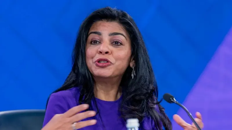 Era Dabla-Norris, diretora adjunta do departamento de Finanças Públicas do FMI