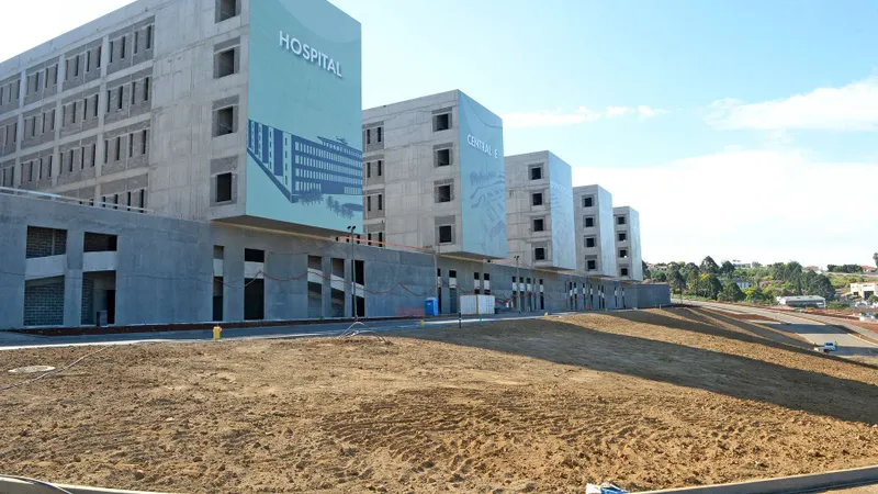 A segunda fase foi hoje entregue. O secretário regional de Equipamentos e Infra-estruturas esteve no local.&nbsp; &nbsp;