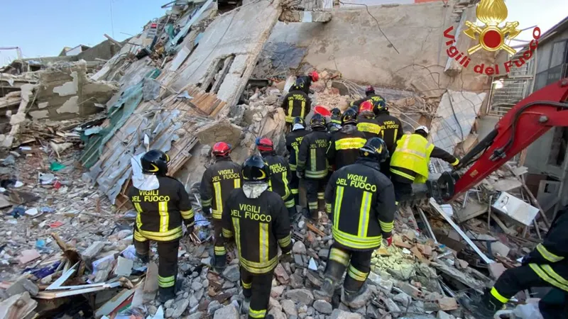 Foto&nbsp; EPA/US VIGILI DEL FUOCO