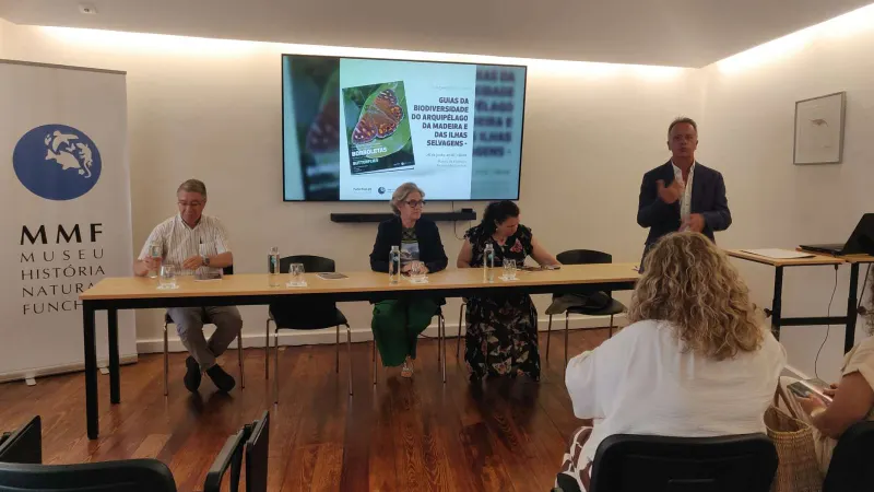Apresentação do novo guia sobre borboletas do arquipélago decorreu esta tarde, no Museu de História Natural.&nbsp;