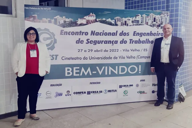 Vice-Presidente da Secção Regional, Eng.ª Téc.ª Débora Santos e  do Tesoureiro Eng.º Téc.º Jorge Graterol, no III ENEST