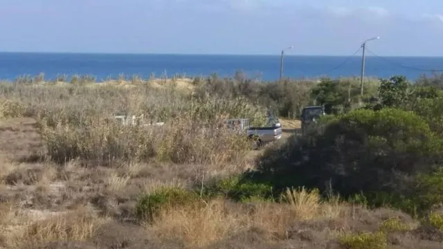 Construção na zona das dunas. FOTO ‘OS VERDES’