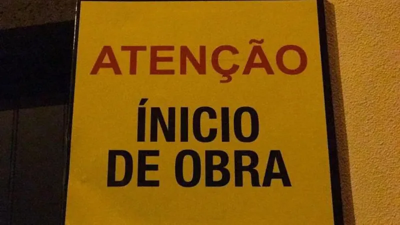 “Atenção, comunica-se que na Lourencinha (Câmara de Lobos) iniciaram um novo acordo ortográfico”, informa  Aquilino Silva.