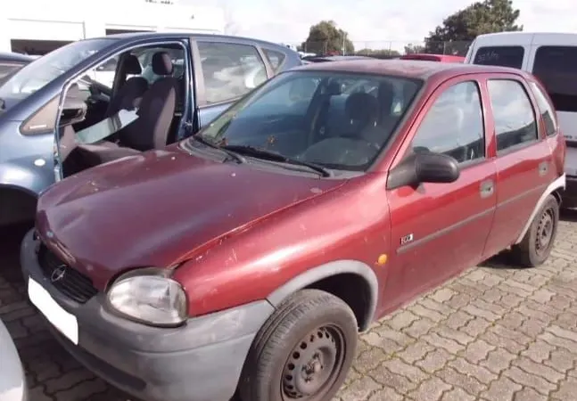 O&nbsp; carro é idêntico ao da fotografia, diz o proprietário.