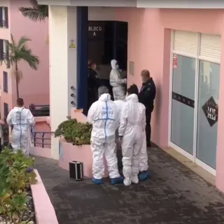 Os inspectores da PJ chegaram ao local para fazer a recolha de prova para o inquérito a ser remetido ao DIAP.