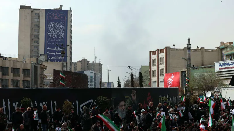 Realizou-se hoje o funeral de militares da Guarda Revolucionária do Irão, mobilizando muitas pessoas.&nbsp;