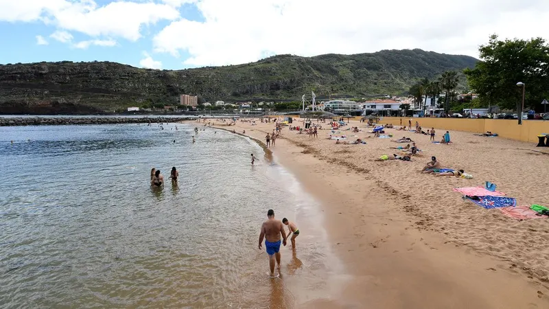 A praia de Machico é uma das mais procuradas na Região Foto ASPRESS