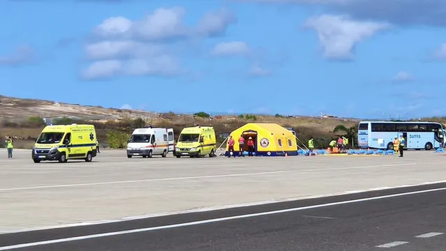 Simulacro de incêndio no Aeroporto do Porto Santo.