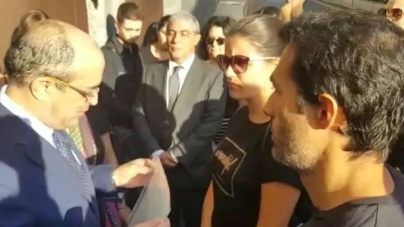 O secretário de Estado foi interpelado esta manhã. 