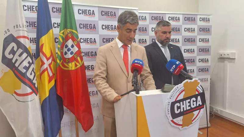Decorreu na manhã desta quinta-feira uma conferência de imprensa na sede do partido onde foi formalmente anunciado o regresso de Luís Filipe Santos ao Chega.&nbsp;