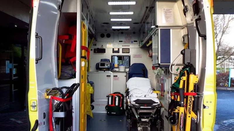 A senhora foi aerotransportada a partir do Porto Santo.   