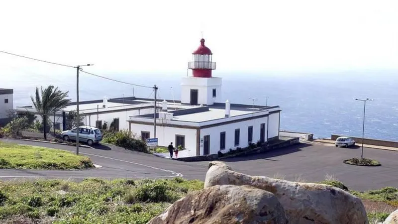 Será possível visitar estes faróis gratuitamente, amanhã, das 13h30 às 16h30.
