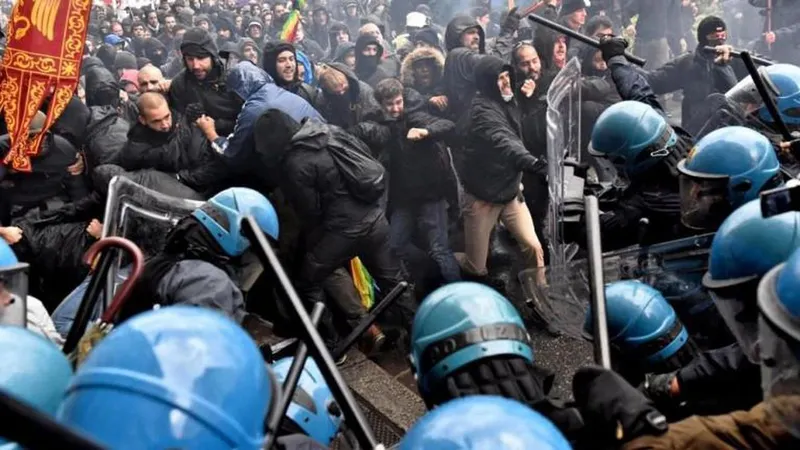 FOTO MAURIZIO DEGL’ INNOCENTI/EPA