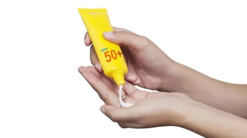 Se vai andar na rua ou na praia, use protecção.