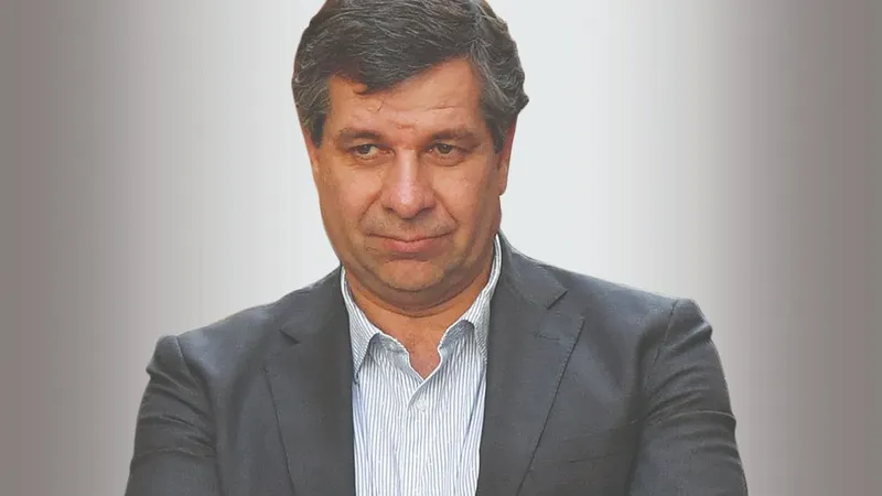 O empresário ocupava, até à data, o cargo de vice-presidente da ACIF, numa equipa liderada por Jorge Veiga França, que não se recandidata por limite de mandatos.&nbsp;