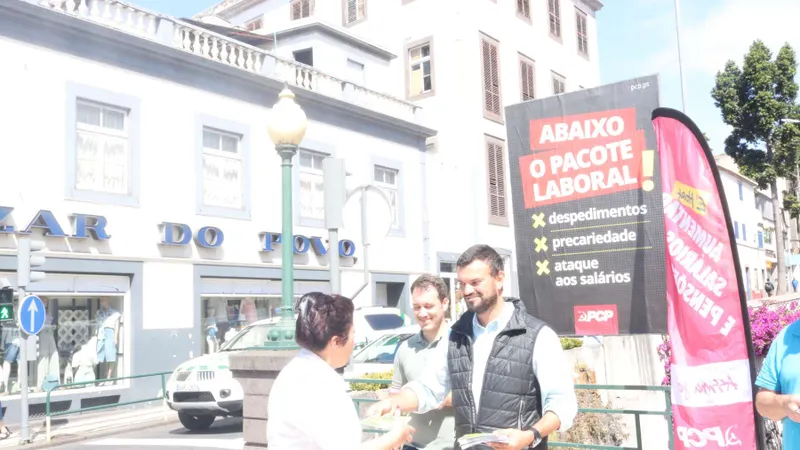 Ricardo Lume esteve numa acção de rua e contacto com a população.&nbsp;