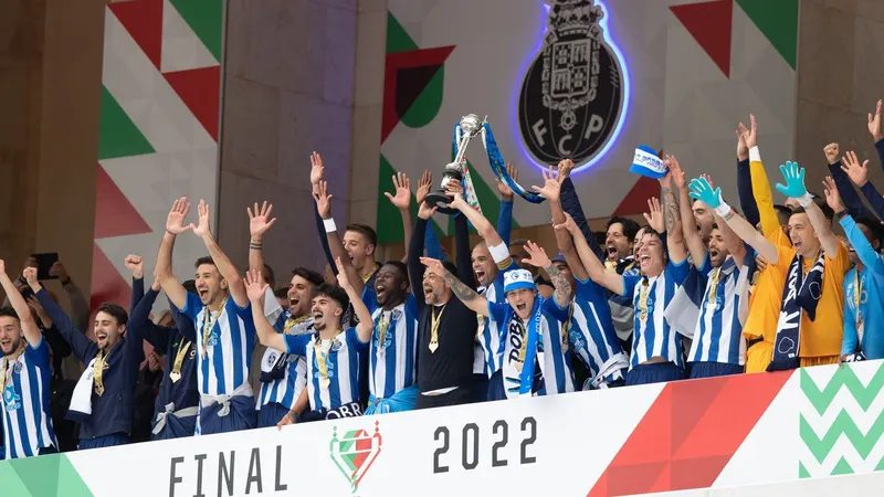 FC Porto é o actual detentor do troféu.&nbsp; &nbsp;Foto&nbsp;Gerardo Santos/Global Imagens