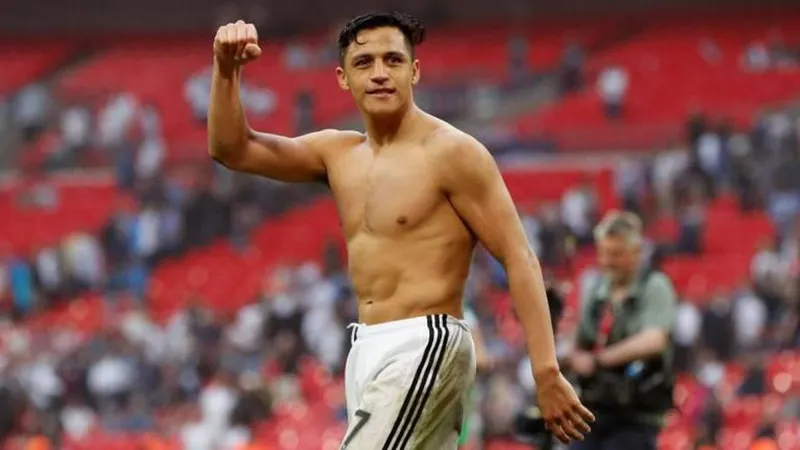 Alexis Sanchez celebra a vitória de hoje. FOTO John Sibley/REUTERS