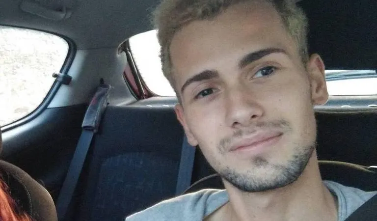 O brasileiro Samuel Luiz Muñiz foi espancado à saída de uma discoteca na Galiza e acabou por morrer no hospital. Foto Facebook