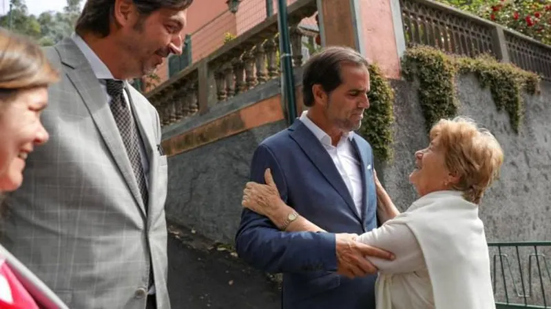 O Presidente do Governo Regional esteve esta manhã no Monte.   Foto DR