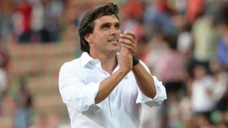 A votação foi promovida através da Internet pela Liga Portuguesa de Futebol Profissional.