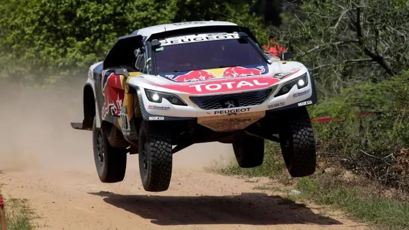 Sebastien Loeb assumiu a liderança nos automóveis. Foto Reuters