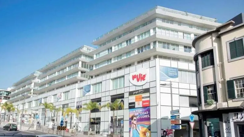 Iniciativa realiza-se&nbsp;no piso 01 do Centro Comercial La Vie.