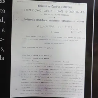 Alvará de exploração de forno de padaria no n.º 157 da rua de Santa Maria, passado a Manuel de Sousa Júnior em junho de 1936. Atribuição: PESP / Wikimedia CC-BY-SA 4.0