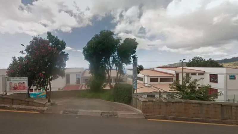 As inscrições decorrem na escola.  
