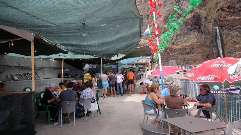 A Festa da Lapa ocorre sobretudo no cais da vila piscatória e ruas adjacentes.&nbsp; &nbsp;Foto Arquivo/Aspress