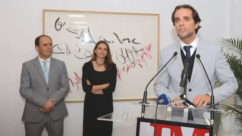 Albuquerque inaugurou ontem as instalações do JM na rua 31 de Janeiro.
