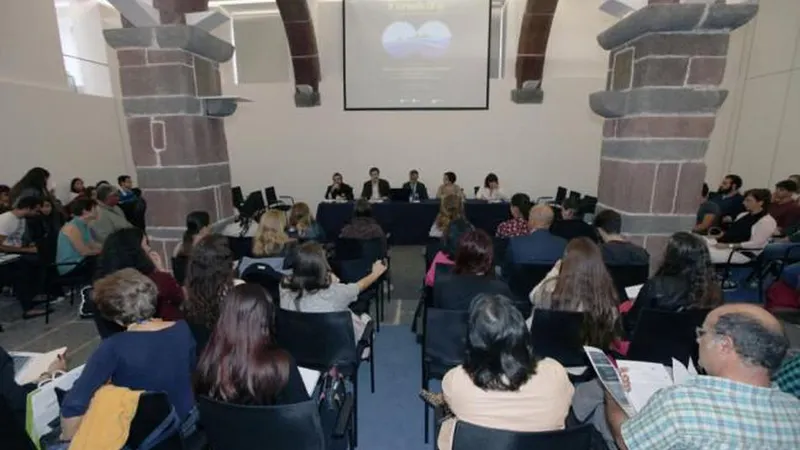 O evento decorre numa das salas da Reitoria da UMa.  Foto DR