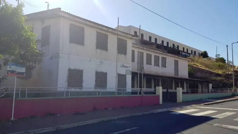 Edifício no Caniçal: sem propostas e sem licitação. Valor base de 240.000 euros.
