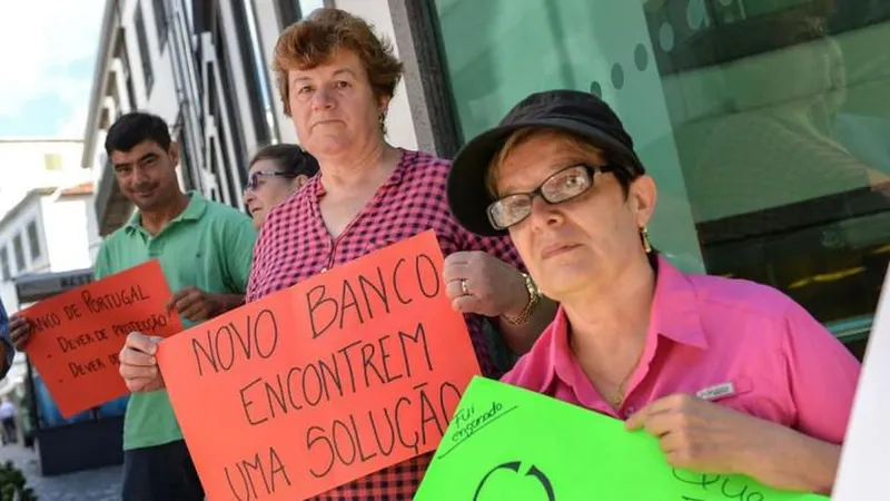 Há dois anos, emigrantes madeirenses lesados pelo BES e Novo Banco manifestavam-se por uma solução. Foto Arquivo/Joana Sousa/ASpress