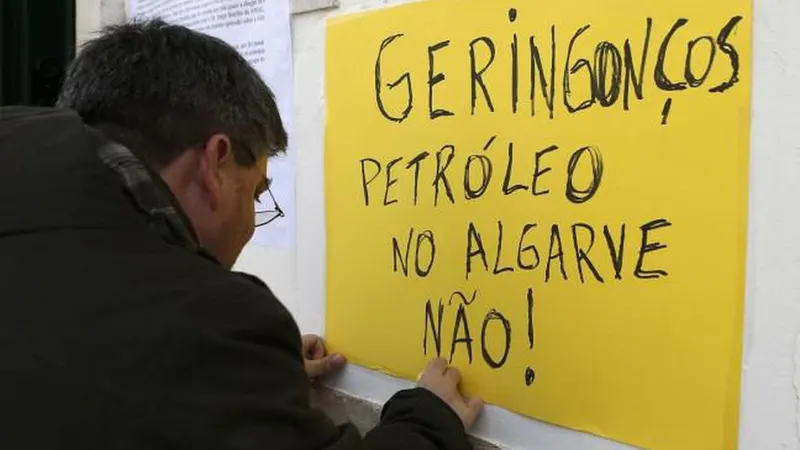 Os cientistas juntam-se aos cidadãos que, há algum tempo, não querem a exploração de petróleo na costa.   Foto LUÍS FORRA7LUSA