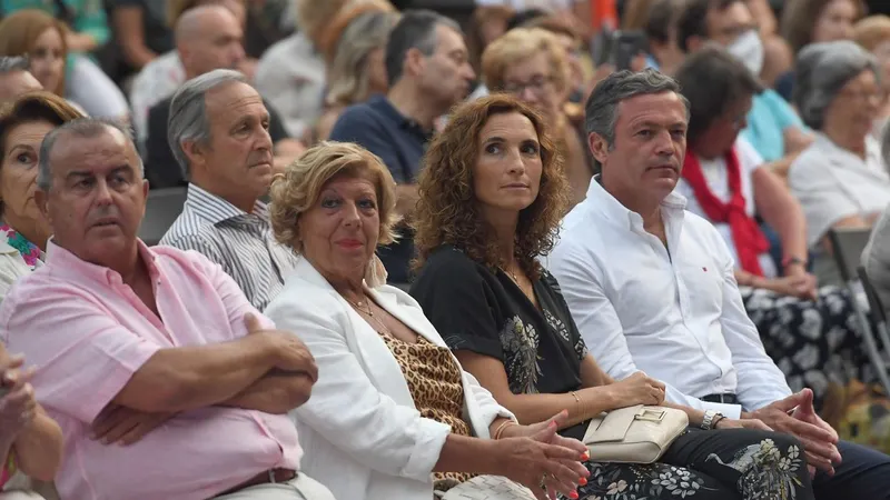 Pedro Calado no concerto da fadista Cuca Roseta no Jardim Municipal. FOTO HÉLDER SANTOS/ASPRESS