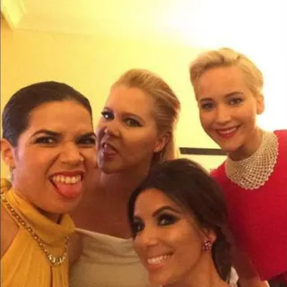 America Ferrera, Amy Schumer, Eva Longoria e Jennifer Lawrence nos prémios Golden Globe.