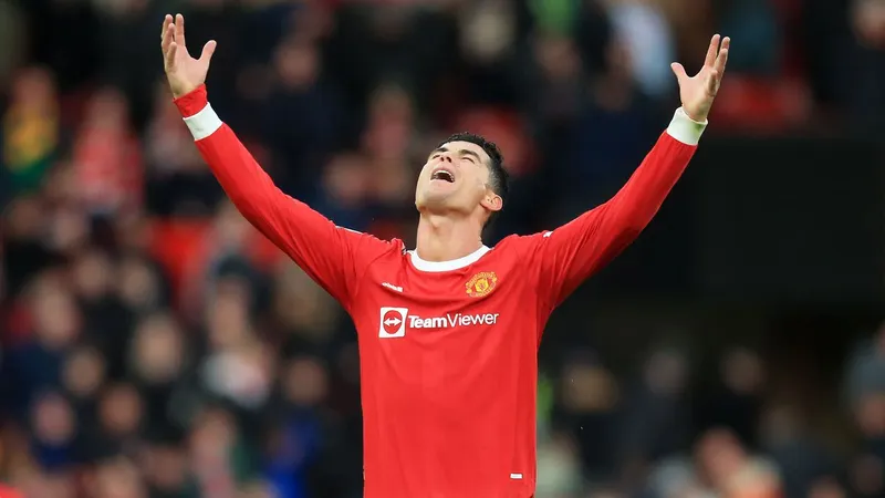 Ronaldo diz que "nunca é fácil lidar com emoções em momentos difíceis".