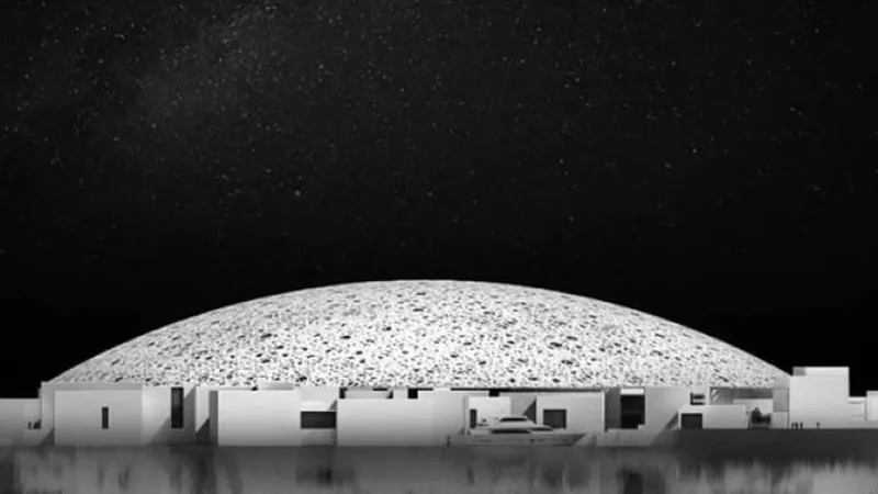 Este museu, desenhado pelo arquitecto Jean Nouvel, foi a “resposta conjunta” de Paris e Abu Dhabi num momento em que a “cultura está sob ataque”.
