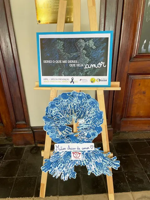 <b>Exposição de trabalhos elaborados pelas crianças do estabelecimentos de ensino do concelho do Funchal, no átrio do Teatro Municipal Baltazar Dias</b>