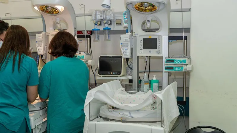 Os enfermeiros estão a assegurar apenas as cirurgias em urgência geral e oncológica.