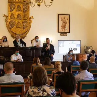 Assembleia Municipal do Funchal suspensa
