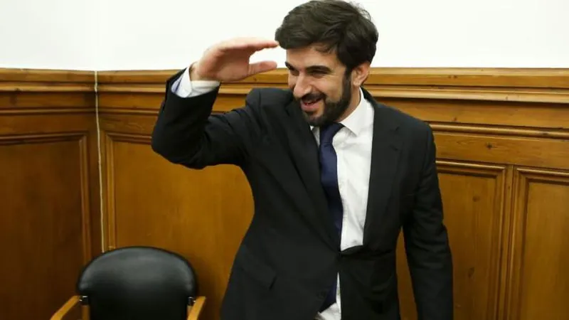 O ministro Tiago Brandão Rodrigues enfrenta a oposição dos sindicatos.  Foto MIGUEL A. LOPES/ LUSA