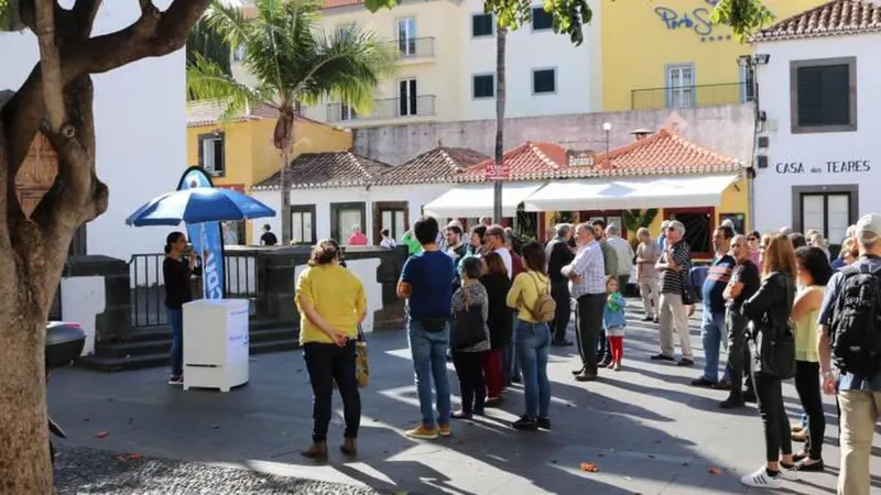 Iniciativa política da CDU na Zona Velha da Cidade do Funchal.