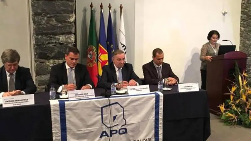 O evento decorre durante todo o dia no auditório da Reitoria da UMa.   Foto DR