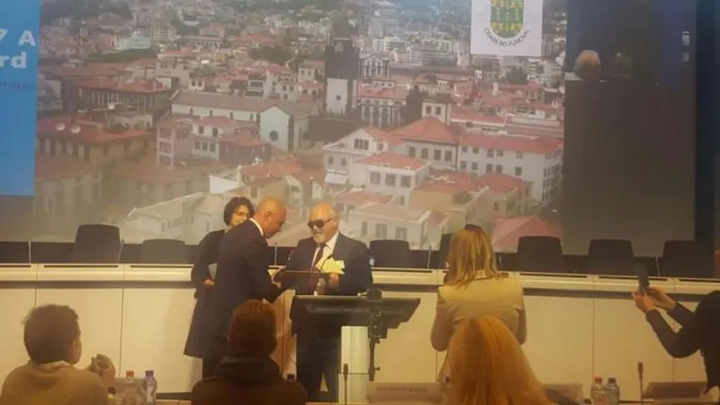 Paulo Cafôfo recebeu a distinção em Bruxelas