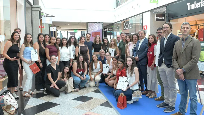 A exposição ‘A Geração que Age’ pode ser visitada, até 12 de Julho, no MadeiraShopping